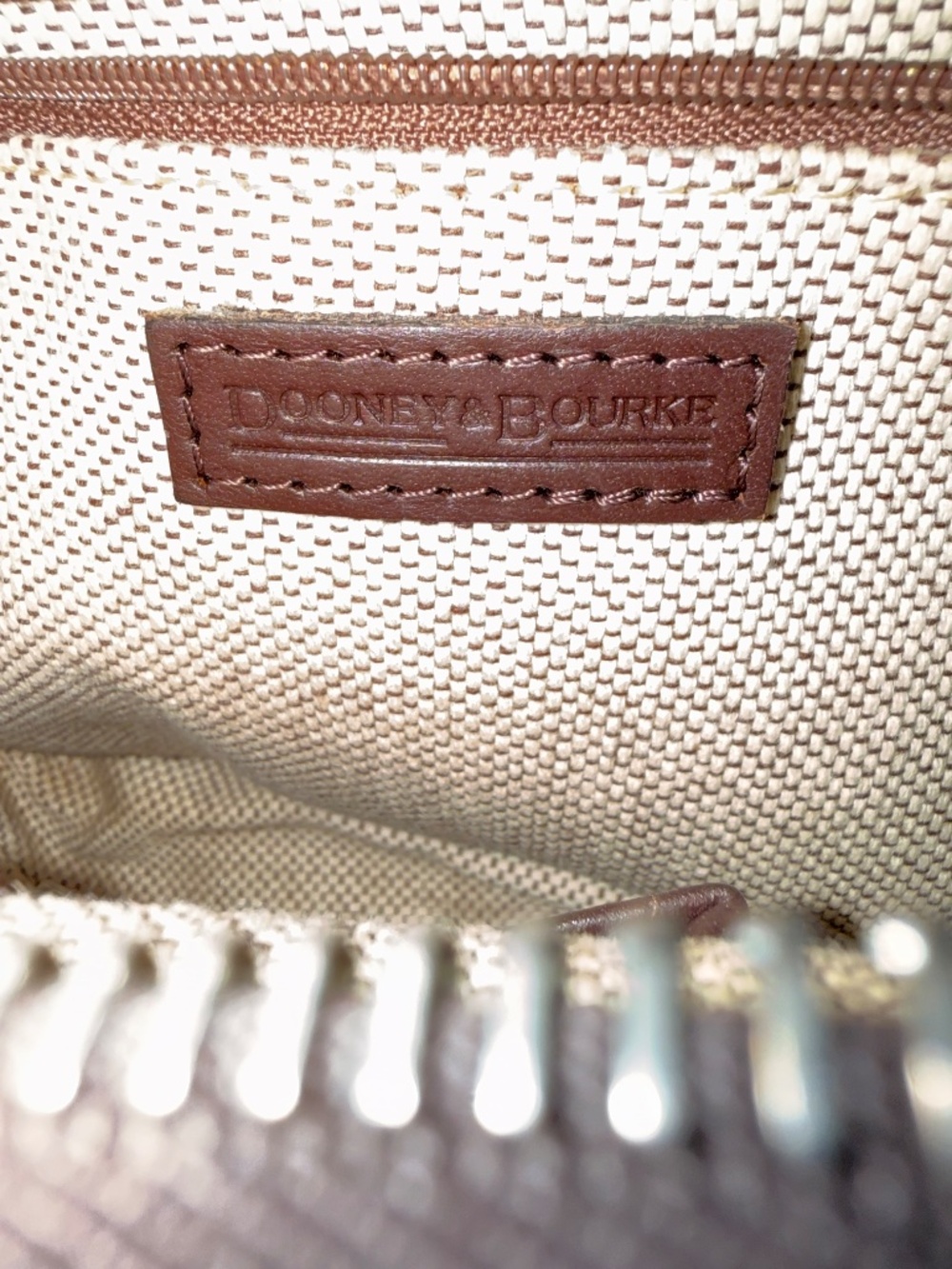 Vintage Dooney & Bourke Pebble Grain Leather East-West Shoulder Bag Black/Brown - Picture 9 of 15